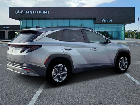 New 2026 Hyundai Tucson SEL FWD image 8