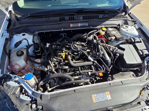 Used 2019 Ford Fusion SE image 8