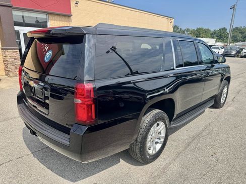 Used 2019 Chevrolet Suburban LT AWD/4WD image 5