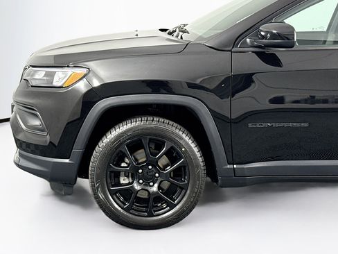 Used 2022 Jeep Compass Latitude w/ Convenience Group AWD/4WD image 40