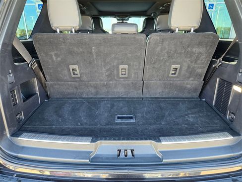 Used 2024 Lincoln Navigator Reserve image 36