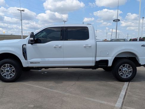 Used 2024 Ford F250 Lariat image 7