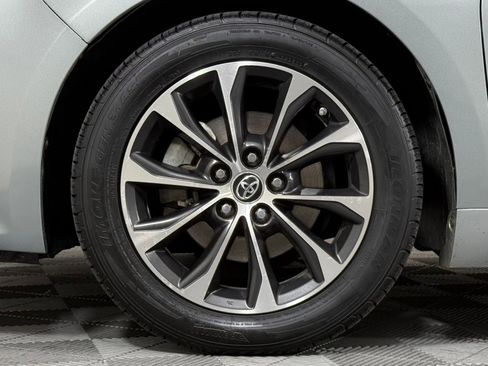 Used 2016 Toyota Avalon XLE Premium image 11