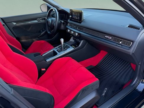 Used 2025 Honda Civic Type R image 30