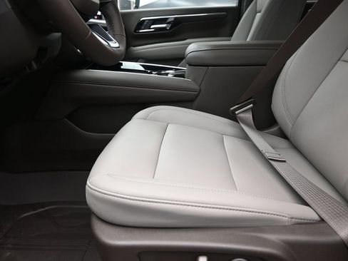 New 2026 Chevrolet Suburban LT w/ Comfort Package RWD image 13
