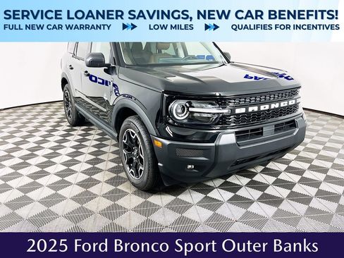Used 2025 Ford Bronco Sport Outer Banks image 1