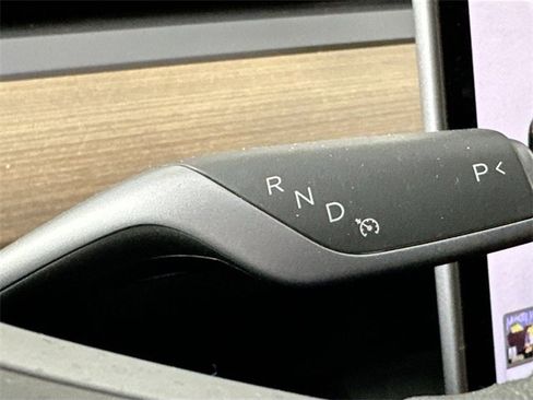 Used 2023 Tesla Model Y Long Range image 20