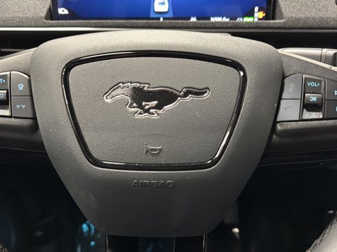 Used 2025 Ford Mustang Mach-E Premium AWD/4WD image 15
