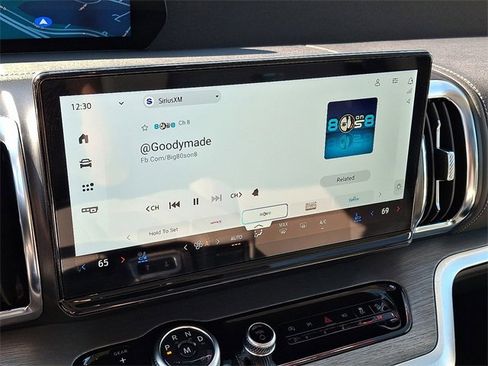 Used 2025 Ford Expedition Max Platinum image 18