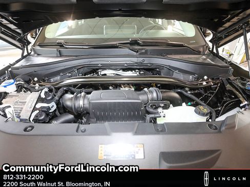 New 2026 Lincoln Aviator AWD image 18