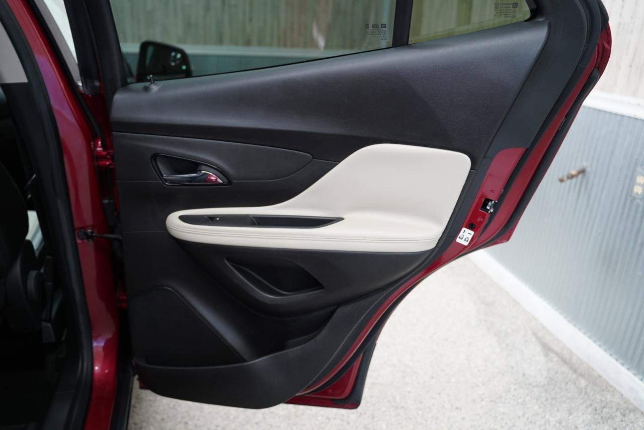 Used 2018 Buick Encore Preferred FWD image 31