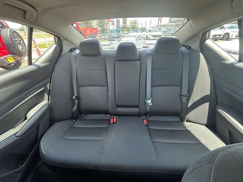 Used 2025 Nissan Altima 2.5 SV FWD image 37