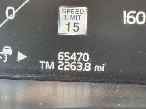 Used 2021 Volvo XC90 T6 Momentum w/ Advanced Package image 23