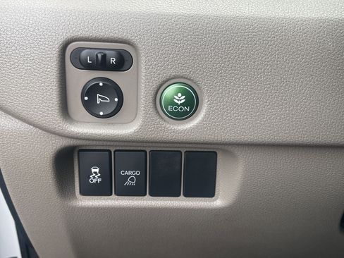 Certified 2018 Honda Ridgeline RTL image 11