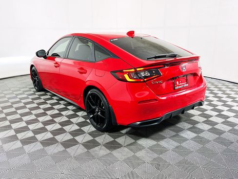 Used 2023 Honda Civic Sport image 5