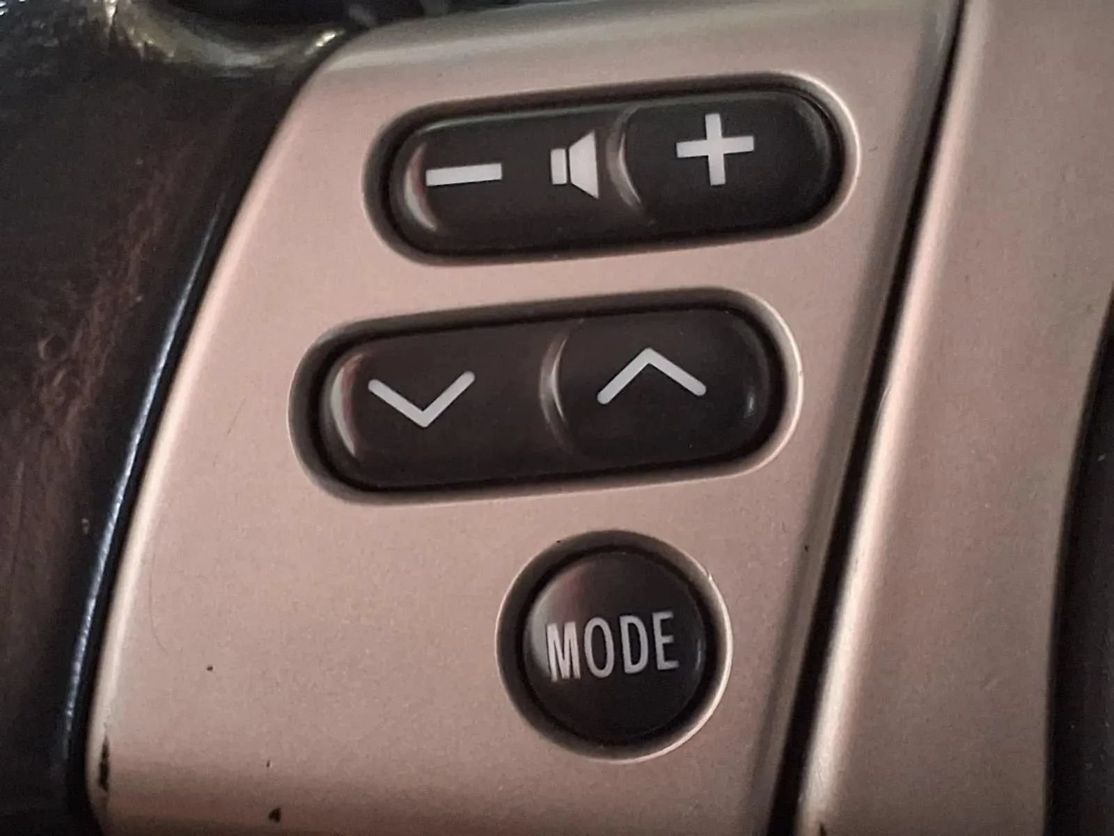 Used 2007 Toyota FJ Cruiser 4WD w/ Upgrade Pkg 2 image 25
