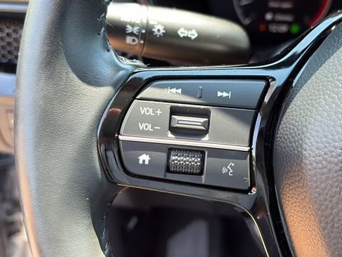 Used 2023 Honda CR-V EX-L image 13