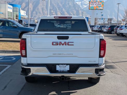 Used 2023 GMC Sierra 1500 SLE image 7