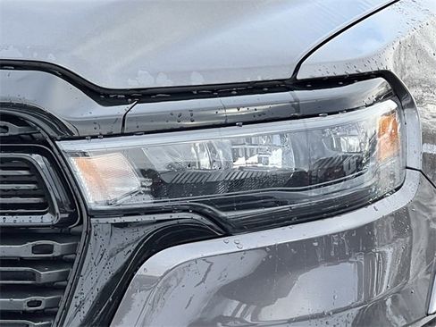 New 2026 RAM 1500 4x4 Crew Cab image 39