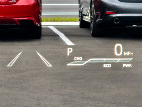 Used 2023 Toyota Highlander Platinum image 34