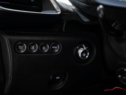 Used 2023 McLaren Artura image 65