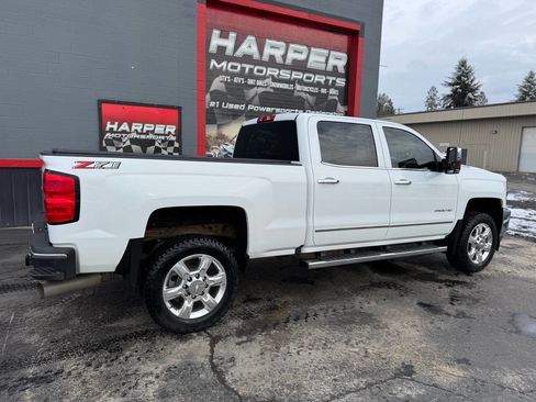 Used 2019 Chevrolet Silverado 2500 LTZ w/ Duramax Plus Package image 7