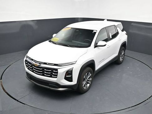 Used 2025 Chevrolet Equinox LT FWD image 51