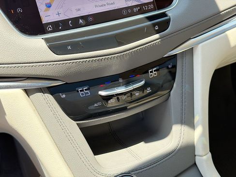 Certified 2024 Cadillac XT5 Premium Luxury w/ Technology Package FWD image 16