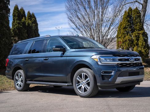 Used 2024 Ford Expedition Max Limited image 3