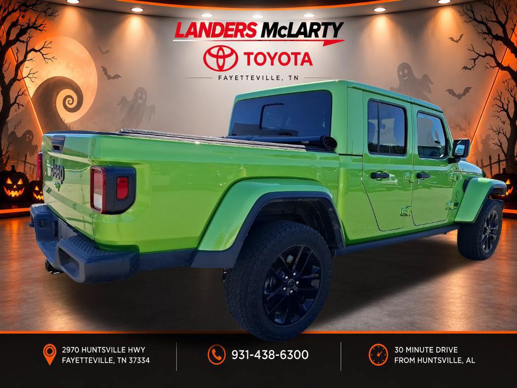 Used 2025 Jeep Gladiator Sport AWD/4WD image 3