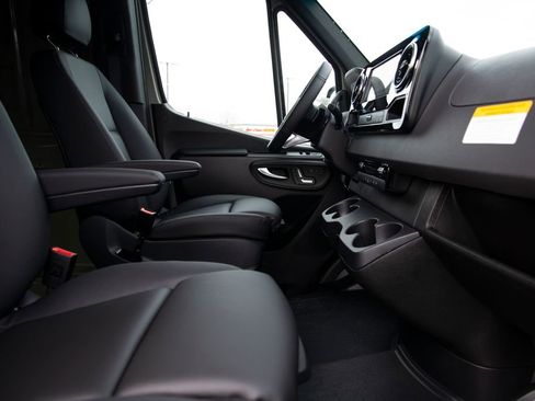 New 2026 Mercedes-Benz Sprinter 2500 image 15