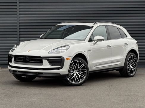 New 2026 Porsche Macan image 1