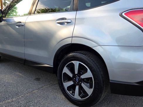 Used 2017 Subaru Forester 2.5i Premium AWD/4WD image 10