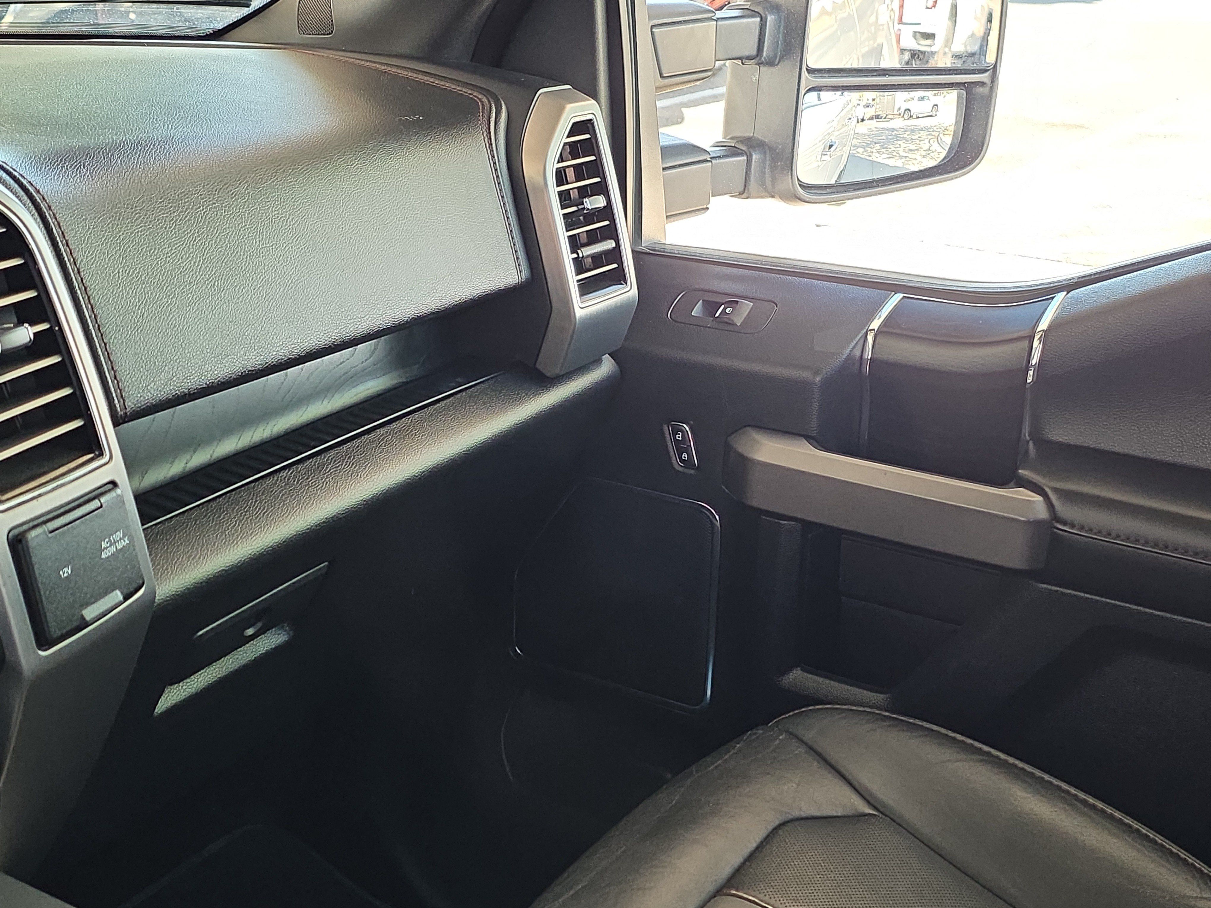 Used 2019 Ford F150 Platinum w/ Equipment Group 701A Luxury AWD/4WD image 25