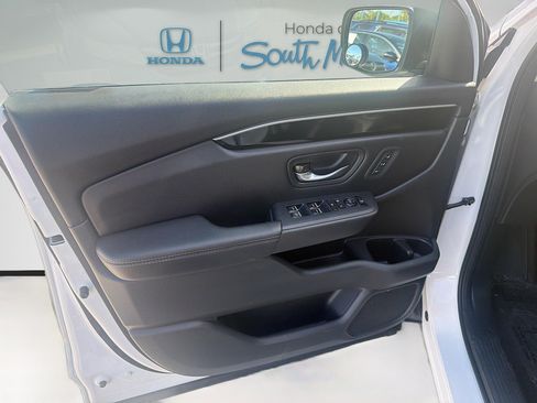 Used 2023 Honda Pilot EX-L image 16