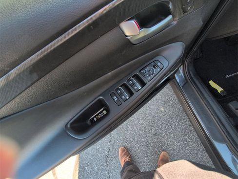 Used 2023 Hyundai Santa Fe Limited image 15