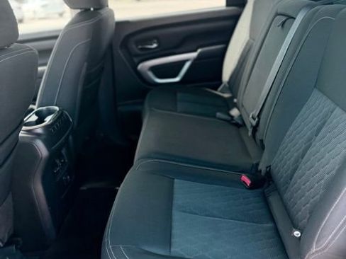 Used 2018 Nissan Titan SV w/ SV Convenience Package image 20