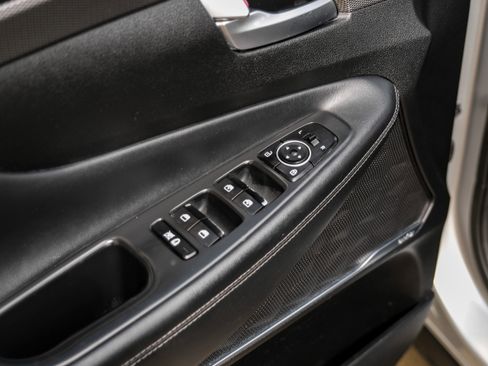Used 2019 Hyundai Santa Fe AWD image 42