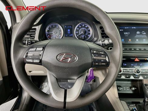 Used 2020 Hyundai Elantra SEL FWD image 13