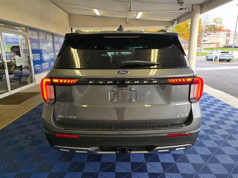 New 2026 Ford Explorer Active w/ Active Comfort Package image 5