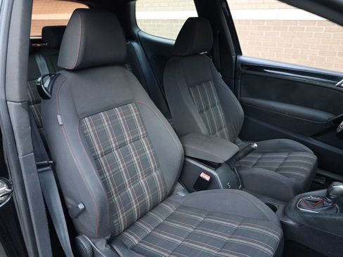 Used 2011 Volkswagen GTI Autobahn image 17