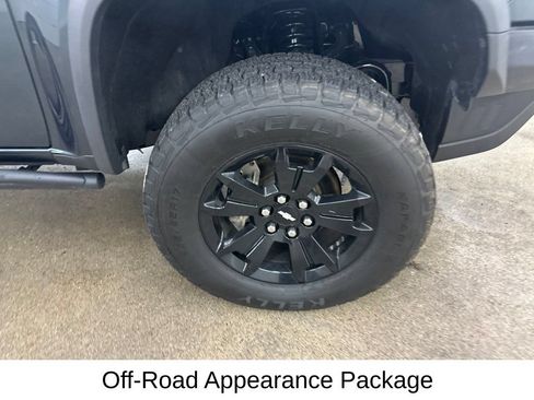 Used 2019 Chevrolet Colorado ZR2 w/ ZR2 Dusk Special Edition AWD/4WD image 17