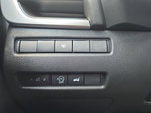 New 2026 Nissan Rogue SV FWD image 10