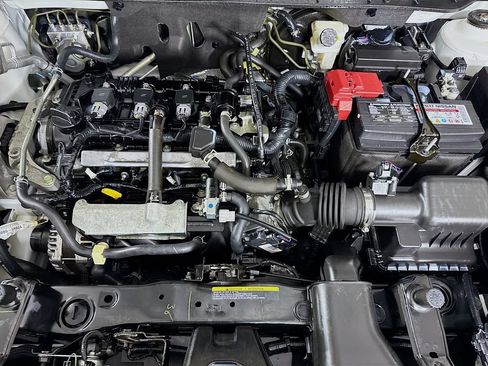 Certified 2023 Nissan Kicks SR w/ SR Premium Package FWD image 31