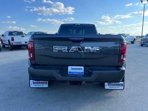Used 2026 RAM 3500 Longhorn AWD/4WD image 4