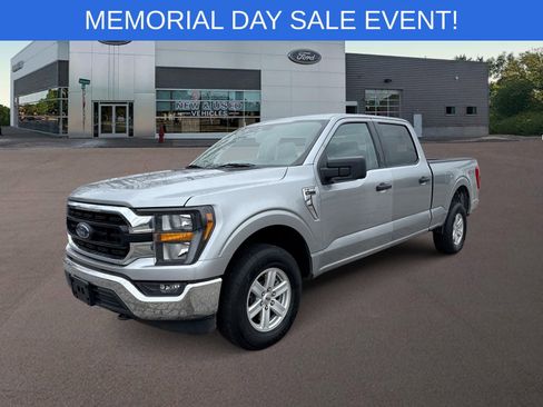 Used 2023 Ford F150 XLT w/ Equipment Group 301A Mid AWD/4WD image 5
