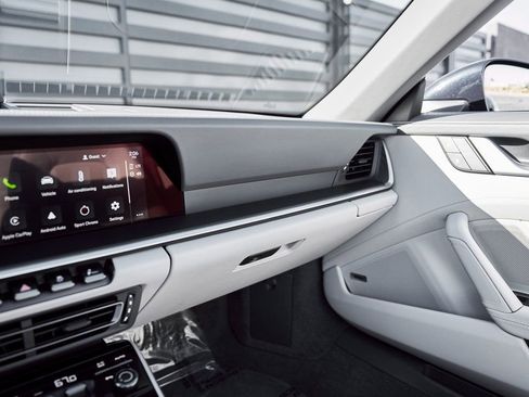 Used 2022 Porsche 911 Turbo S image 78