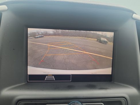 Used 2022 GMC Terrain SLE image 43