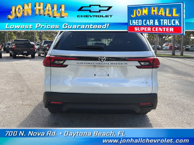 Used 2024 Toyota Grand Highlander FWD image 8