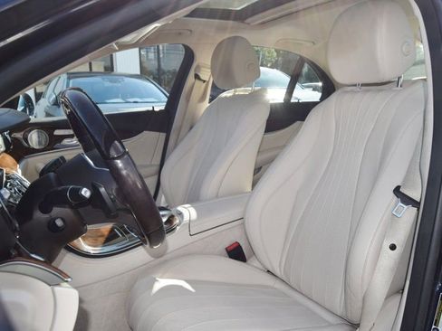 Used 2020 Mercedes-Benz E 450 4MATIC Sedan w/ Driver Assistance Package image 30